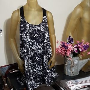 Beautiful Swimsuit Coverup Size XL